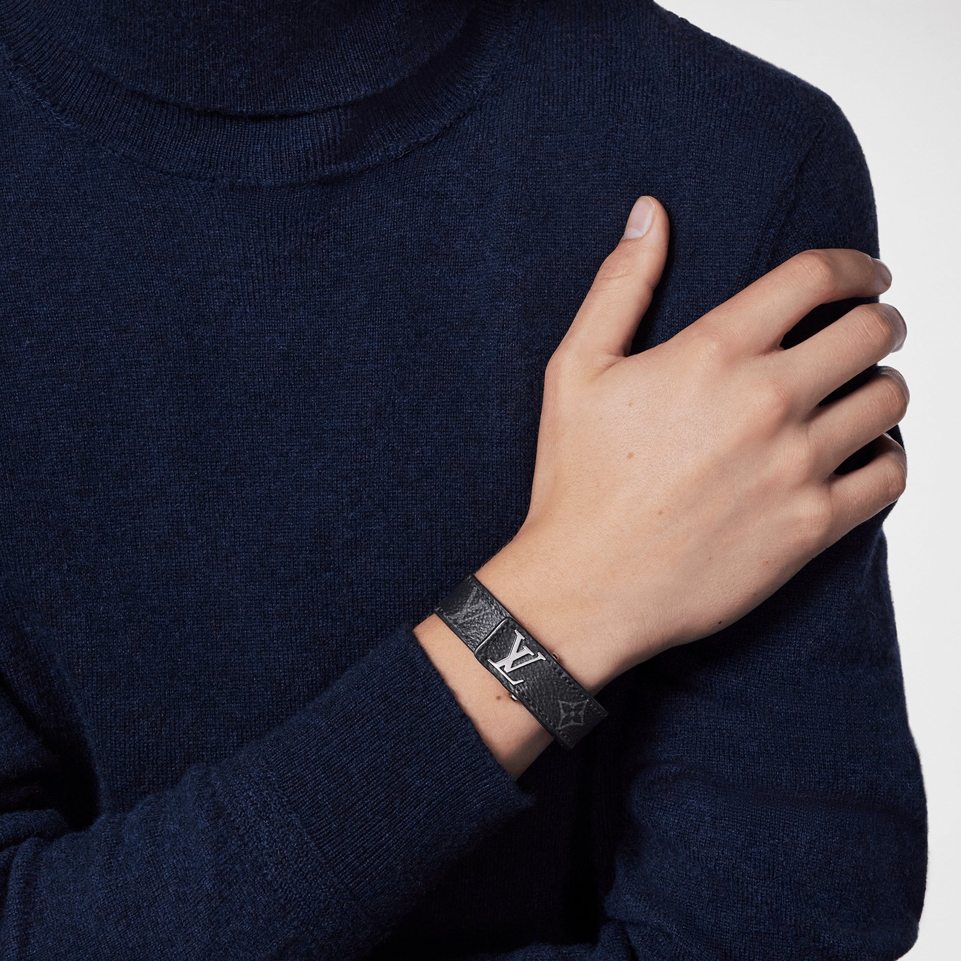 "LV-Bracelet"
